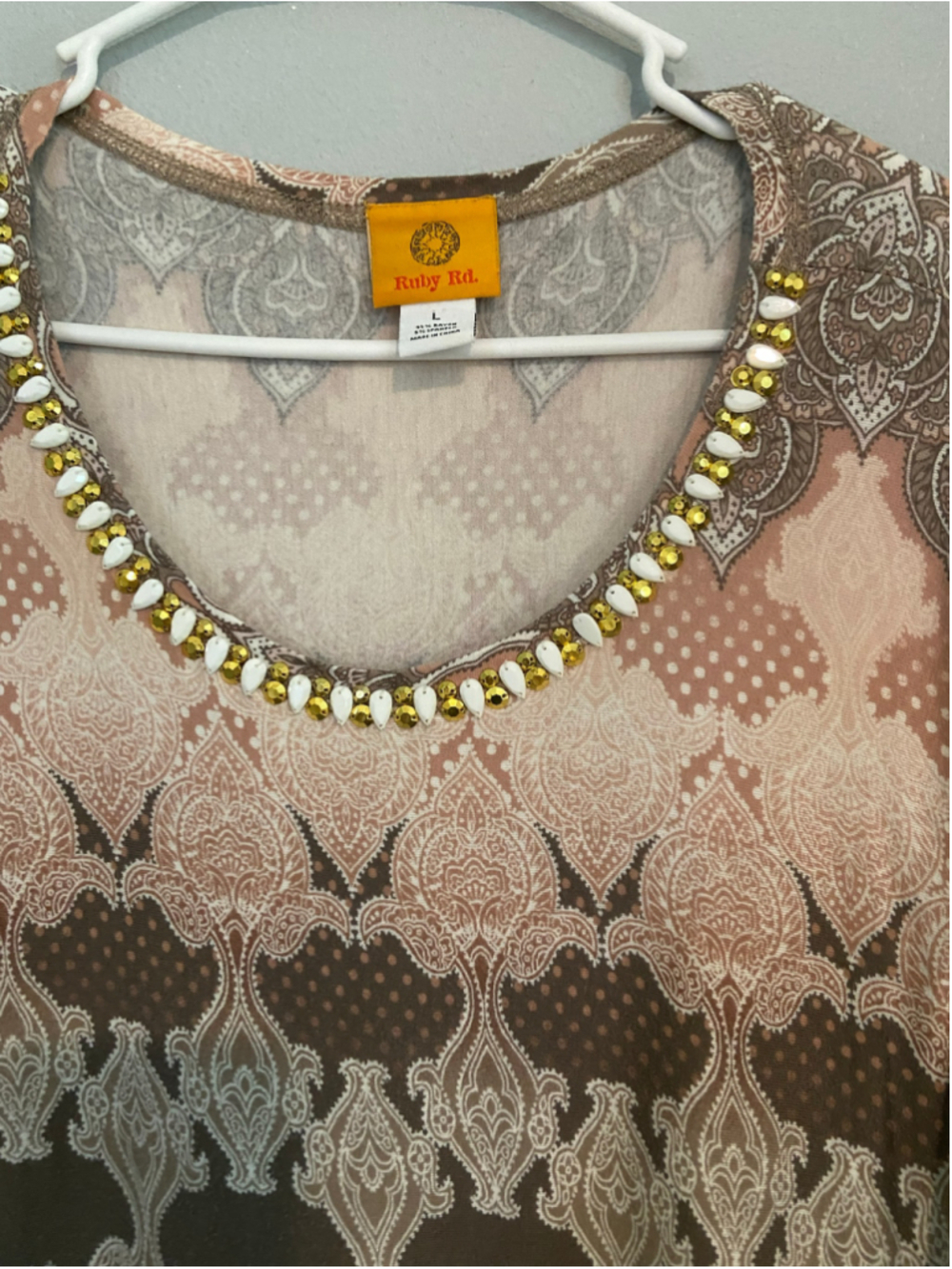 Beautiful Ruby Rd. blouse - Picture 2 of 5